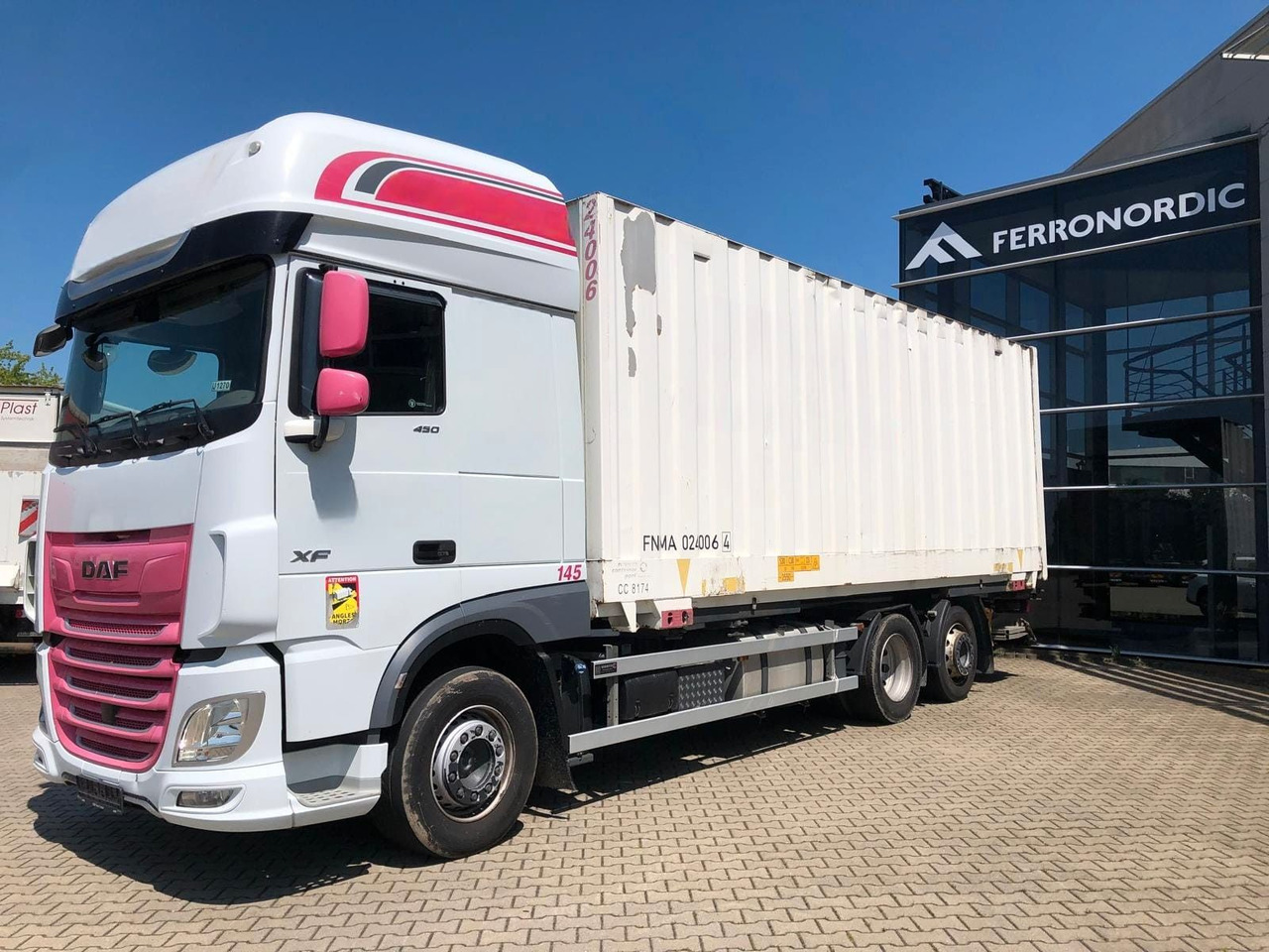 DAF XF450 SSC Lenk/Lift*LBW*AHK*Standklima - Kamion sa zatvorenim sandukom: slika 2 DAF XF450 SSC Lenk/Lift*LBW*AHK*Standklima - Kamion sa zatvorenim sandukom: slika 2