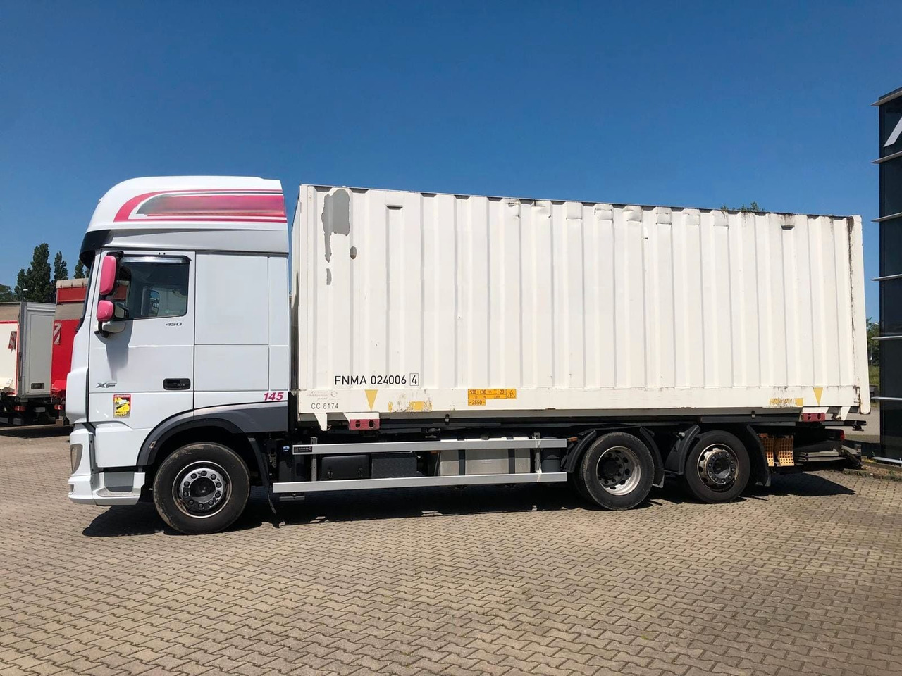 DAF XF450 SSC Lenk/Lift*LBW*AHK*Standklima - Kamion za prevoz kontejnera/ Kamion sa promenjivim sandukom: slika 2 DAF XF450 SSC Lenk/Lift*LBW*AHK*Standklima - Kamion za prevoz kontejnera/ Kamion sa promenjivim sandukom: slika 2
