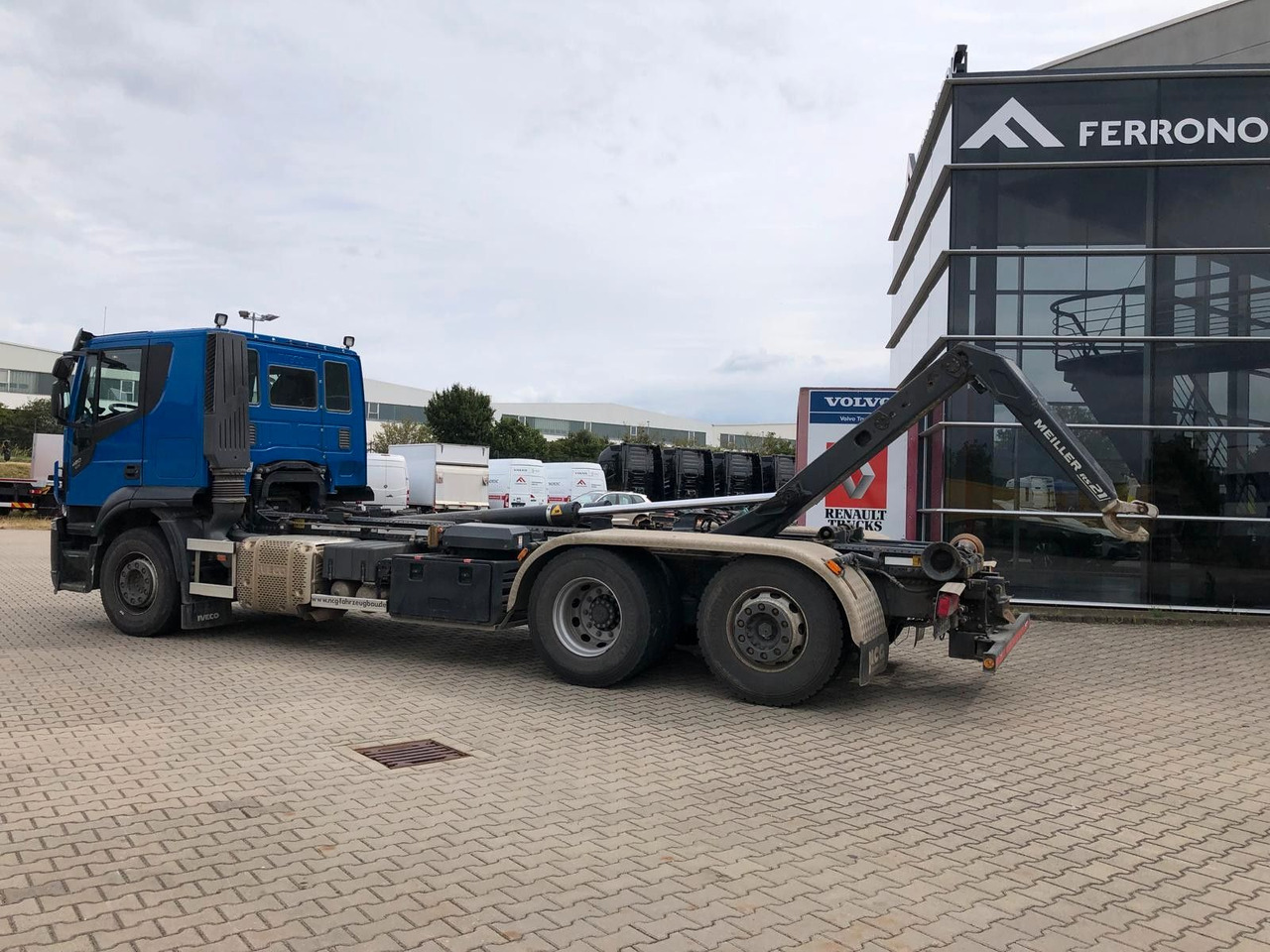 Iveco X-Way 480 Intarder*AHK*Lenk/LiftAchse*Meiller - Kamion sa hidrauličnom kukom: slika 3 Iveco X-Way 480 Intarder*AHK*Lenk/LiftAchse*Meiller - Kamion sa hidrauličnom kukom: slika 3
