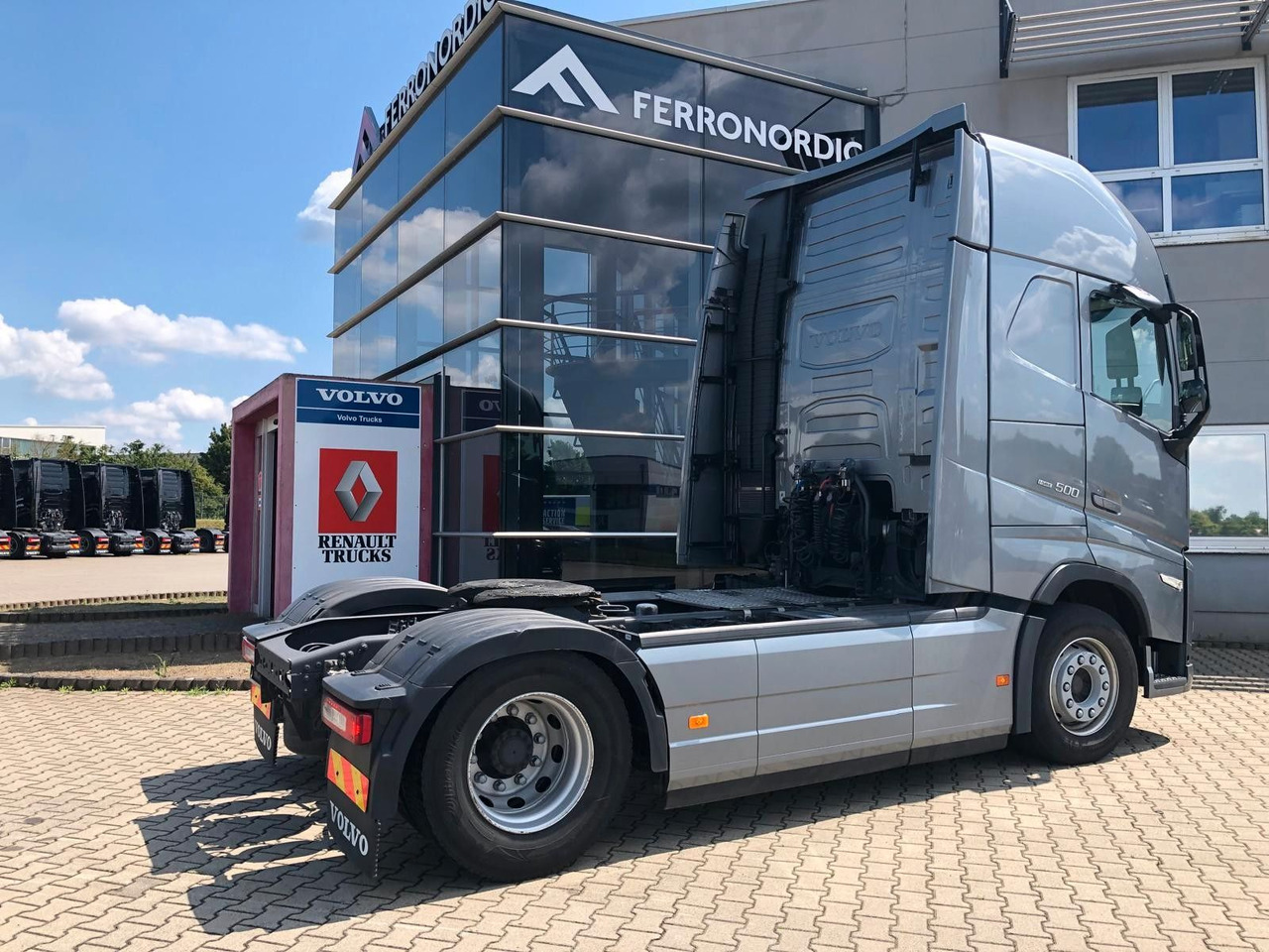 Volvo FH500 XL*TurboComp*2Tanks*Standklima*Navi*VDS - Tegljač: slika 4 Volvo FH500 XL*TurboComp*2Tanks*Standklima*Navi*VDS - Tegljač: slika 4