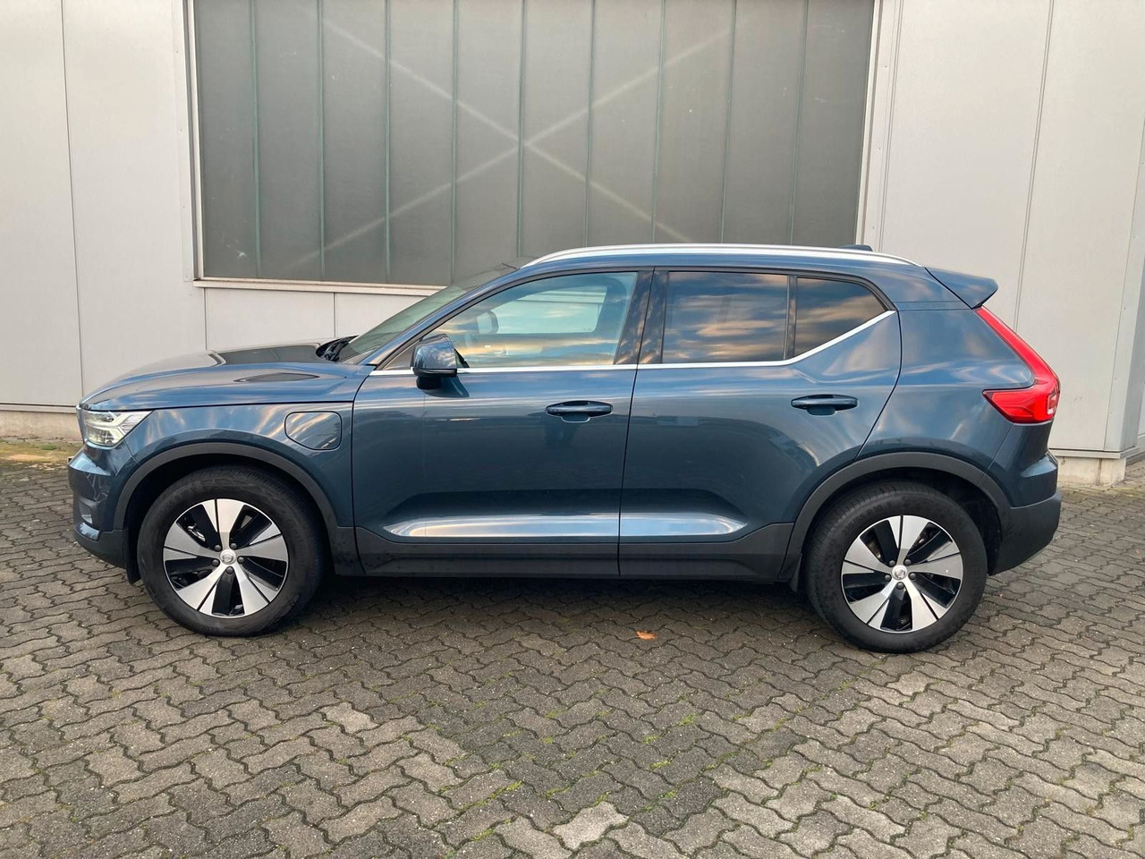 Volvo XC 40 T4 Inscription Expr. Recharge Plug-In Hyb - SUVSUV: slika 3 Volvo XC 40 T4 Inscription Expr. Recharge Plug-In Hyb - SUVSUV: slika 3