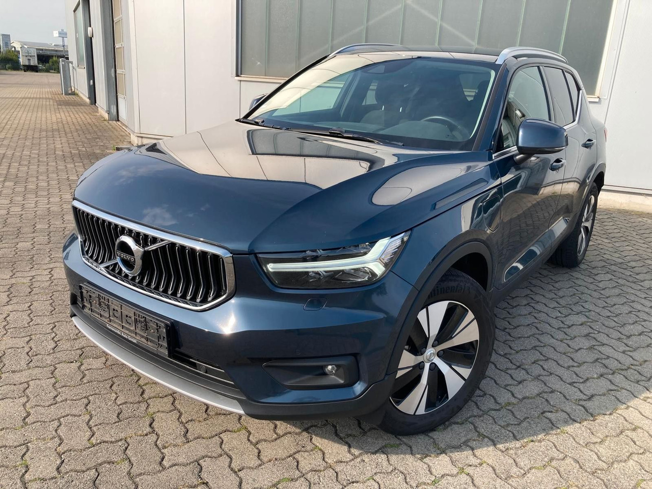 Volvo XC 40 T4 Inscription Expr. Recharge Plug-In Hyb - SUVSUV: slika 1 Volvo XC 40 T4 Inscription Expr. Recharge Plug-In Hyb - SUVSUV: slika 1