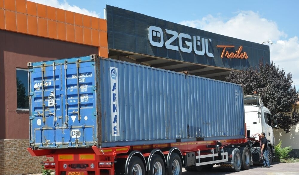 Özgül 40 FT TIPPING CONTAINER CHASSIS AINER CARRIER - Poluprikolica za prevoz kontejnera/ Poluprikolica sa promenjivim sandukom: slika 2 Özgül 40 FT TIPPING CONTAINER CHASSIS AINER CARRIER - Poluprikolica za prevoz kontejnera/ Poluprikolica sa promenjivim sandukom: slika 2