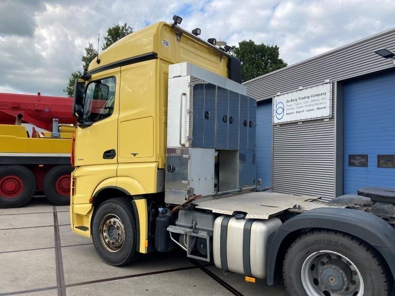 Mercedes-Benz Actros 3351 6x4 - Tegljač: slika 2 Mercedes-Benz Actros 3351 6x4 - Tegljač: slika 2