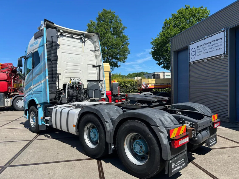 Volvo FH 16.750 6x4 - Tegljač: slika 2 Volvo FH 16.750 6x4 - Tegljač: slika 2