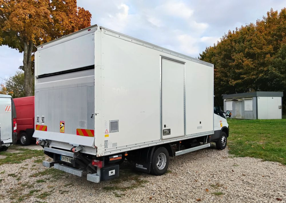 Iveco Daily - Kamion sa zatvorenim sandukom: slika 3 Iveco Daily - Kamion sa zatvorenim sandukom: slika 3
