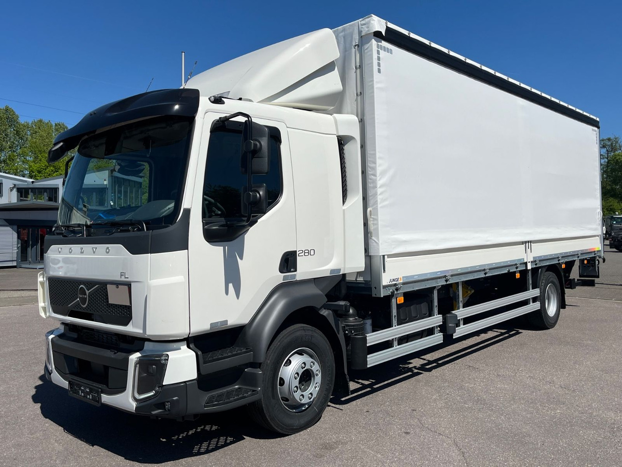 Volvo FL 16.280 Junge Schiebeplane - Kamion sa ceradom: slika 2 Volvo FL 16.280 Junge Schiebeplane - Kamion sa ceradom: slika 2