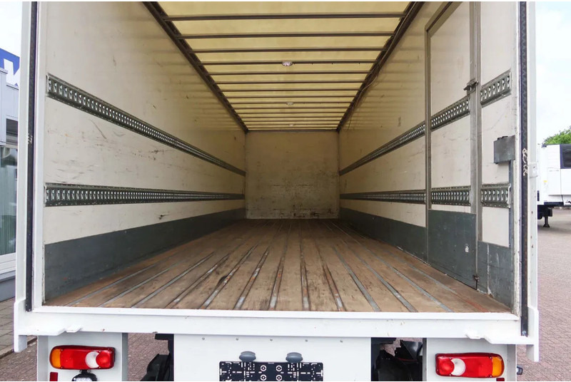 DAF CF 290 Bak+Klep Dhollandia 2.000 kg - Kamion sa zatvorenim sandukom: slika 4 DAF CF 290 Bak+Klep Dhollandia 2.000 kg - Kamion sa zatvorenim sandukom: slika 4