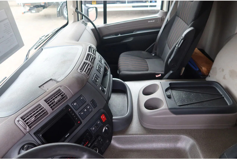 DAF CF 290 FA Bak+ klep Dhollandia 2000 kg - Kamion sa zatvorenim sandukom: slika 5 DAF CF 290 FA Bak+ klep Dhollandia 2000 kg - Kamion sa zatvorenim sandukom: slika 5