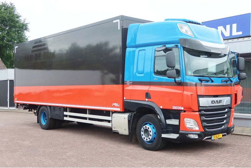 DAF CF 410 Bakwagen + Onderschuif klep - Kamion sa zatvorenim sandukom: slika 2 DAF CF 410 Bakwagen + Onderschuif klep - Kamion sa zatvorenim sandukom: slika 2