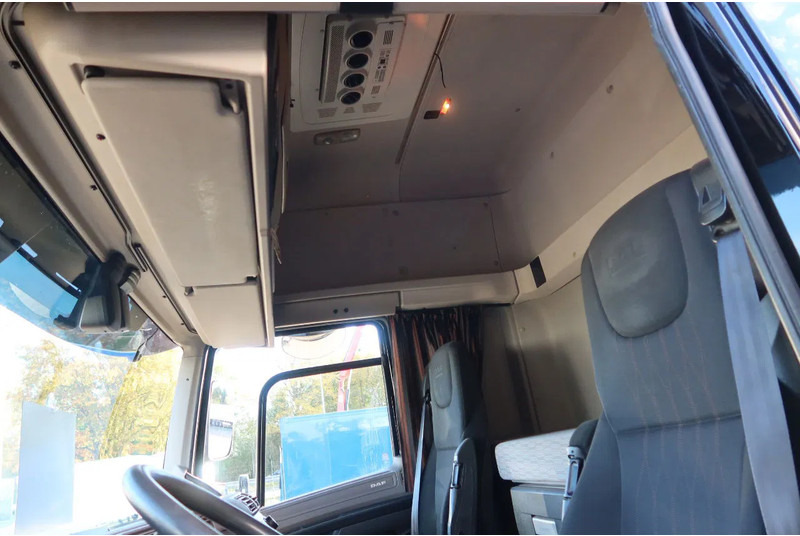 DAF CF 410 DAF CF 410 Black Edition Dhollandia klep 2.000 kg - Kamion sa zatvorenim sandukom: slika 5 DAF CF 410 DAF CF 410 Black Edition Dhollandia klep 2.000 kg - Kamion sa zatvorenim sandukom: slika 5