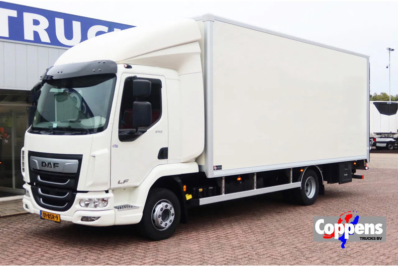 DAF LF 210 Bakwagen+ Dhollandia 1500 kg Comfort cabine - Kamion sa zatvorenim sandukom: slika 1 DAF LF 210 Bakwagen+ Dhollandia 1500 kg Comfort cabine - Kamion sa zatvorenim sandukom: slika 1