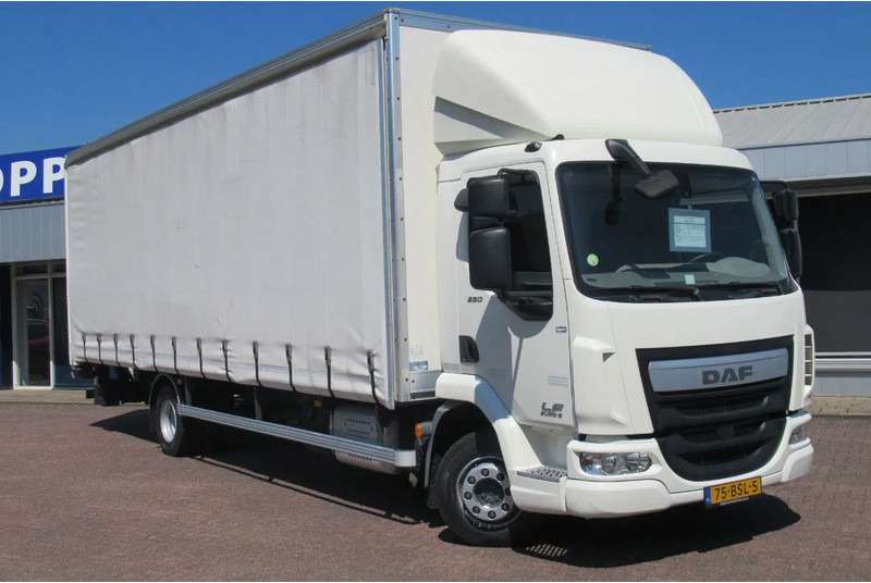 DAF LF 250 250 bak + klep + schuifzeil E6 - Kamion sa ceradom: slika 2 DAF LF 250 250 bak + klep + schuifzeil E6 - Kamion sa ceradom: slika 2