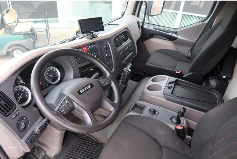 DAF LF 260 Open+Kraan Fassi F 85 V 023+Radio controle - Kamion sa dizalicom: slika 5 DAF LF 260 Open+Kraan Fassi F 85 V 023+Radio controle - Kamion sa dizalicom: slika 5