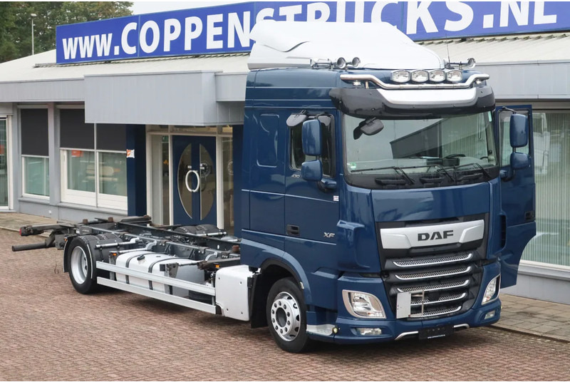 DAF XF 430 430 FA 4x2 BDF/Chassiscabine Wisselbare opbouw - Kamion sa golom šasijom i zatvorenom kabinom: slika 2 DAF XF 430 430 FA 4x2 BDF/Chassiscabine Wisselbare opbouw - Kamion sa golom šasijom i zatvorenom kabinom: slika 2