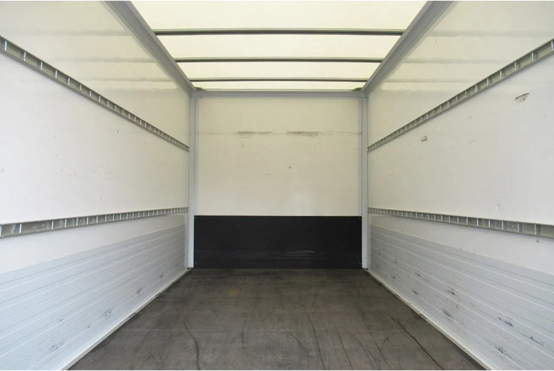 Iveco Daily 35C16 Bak + klep - Dostavno vozilo sa zatvorenim sandukom: slika 4 Iveco Daily 35C16 Bak + klep - Dostavno vozilo sa zatvorenim sandukom: slika 4