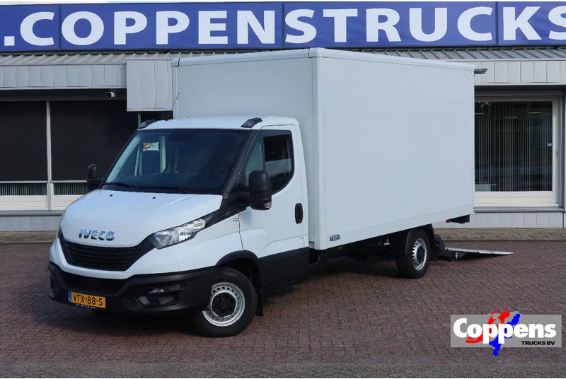 Iveco Daily 35S16 Bakwagen + Laadklep 750kg - Dostavno vozilo sa zatvorenim sandukom: slika 1 Iveco Daily 35S16 Bakwagen + Laadklep 750kg - Dostavno vozilo sa zatvorenim sandukom: slika 1