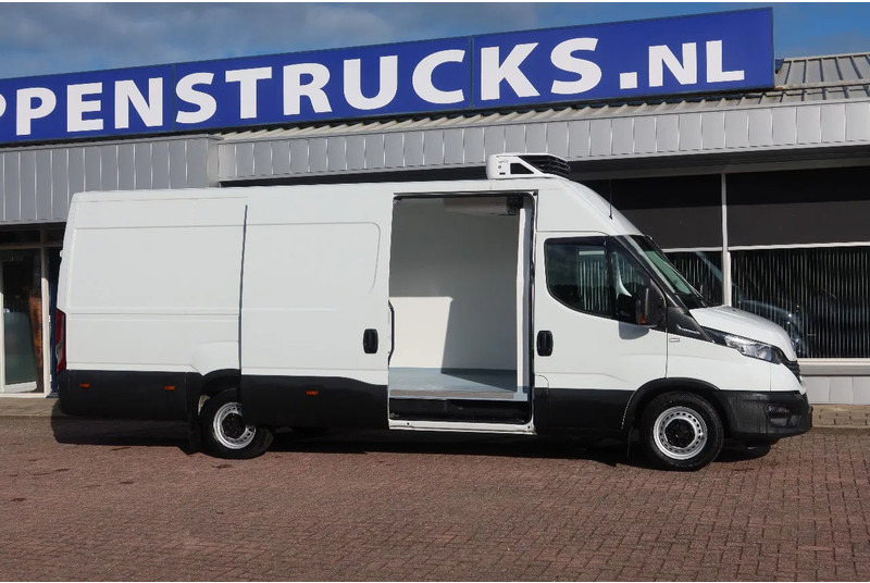 Iveco Daily 35S16 Iveco 35S16 L3/H2 Koel/Vries/ verwarmen Carrier Xarios 350 + 220 volt nacht aansluiting - Dostavno vozilo hladnjača: slika 2 Iveco Daily 35S16 Iveco 35S16 L3/H2 Koel/Vries/ verwarmen Carrier Xarios 350 + 220 volt nacht aansluiting - Dostavno vozilo hladnjača: slika 2