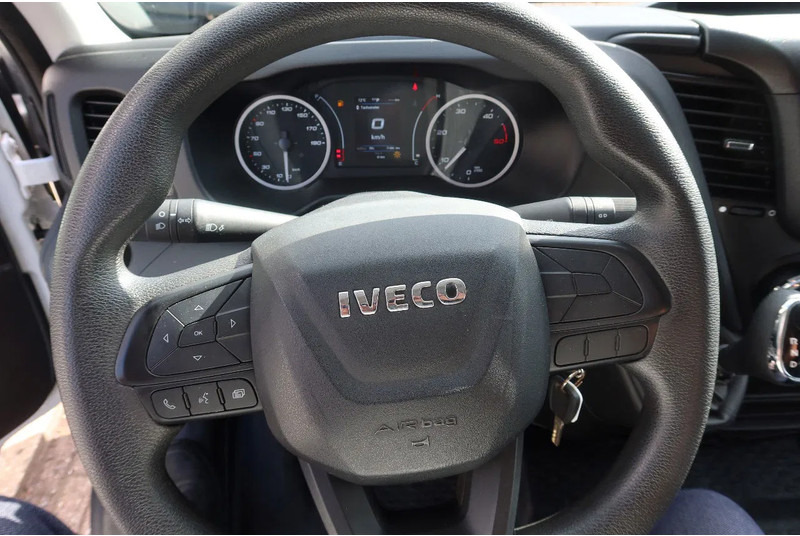 Iveco Daily 35S16 Iveco 35S16 L3/H2 Koel/Vries/ verwarmen Carrier Xarios 350 + 220 volt nacht aansluiting - Dostavno vozilo hladnjača: slika 4 Iveco Daily 35S16 Iveco 35S16 L3/H2 Koel/Vries/ verwarmen Carrier Xarios 350 + 220 volt nacht aansluiting - Dostavno vozilo hladnjača: slika 4