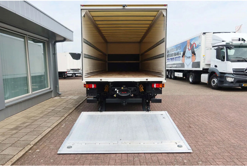 MAN 26.320 TGM Bak+Klep stuur lift as Bar klep 2.000 kg - Kamion sa zatvorenim sandukom: slika 4 MAN 26.320 TGM Bak+Klep stuur lift as Bar klep 2.000 kg - Kamion sa zatvorenim sandukom: slika 4