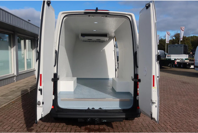 MAN TGE 50.160 Koel/Vries/Verwarmen + nachtaansluiting Carrier Xarios 350 L4/H2 automaat. Dubbel lucht. - Dostavno vozilo hladnjača: slika 3 MAN TGE 50.160 Koel/Vries/Verwarmen + nachtaansluiting Carrier Xarios 350 L4/H2 automaat. Dubbel lucht. - Dostavno vozilo hladnjača: slika 3