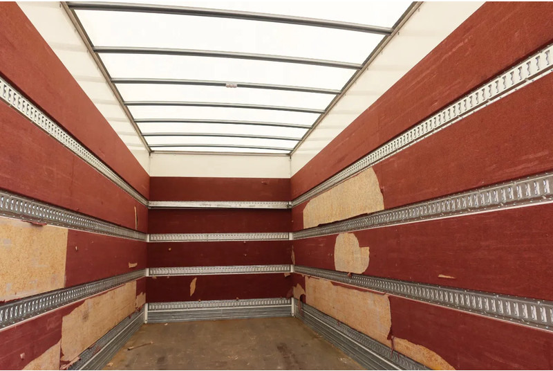 Kamion sa zatvorenim sandukom MAN TGL 12.250 Bakwagen + Laadklep DHollandia 2000 kg: slika 14