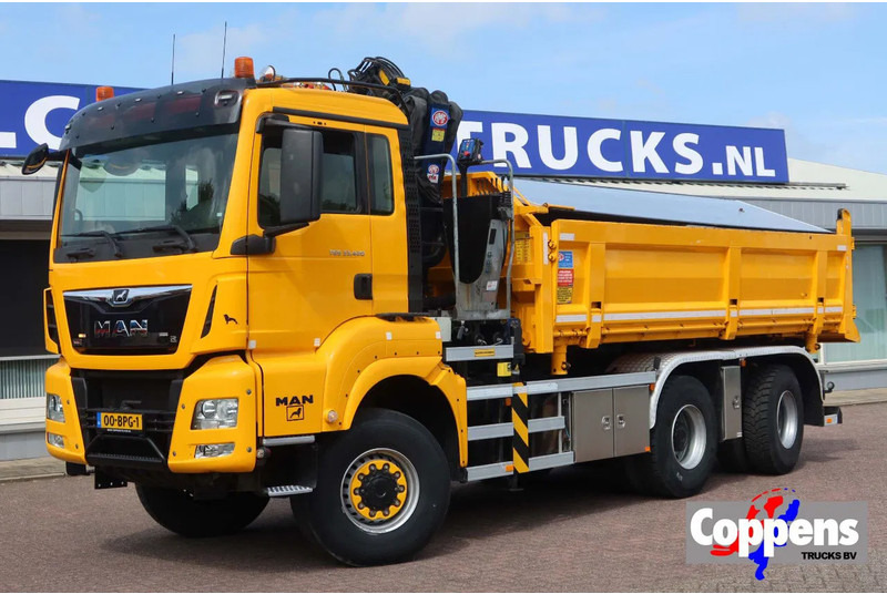 MAN TGS 33.420 2 Zijdige kipper + kraan 6x6 Stuur as - Kamion sa dizalicom: slika 1 MAN TGS 33.420 2 Zijdige kipper + kraan 6x6 Stuur as - Kamion sa dizalicom: slika 1