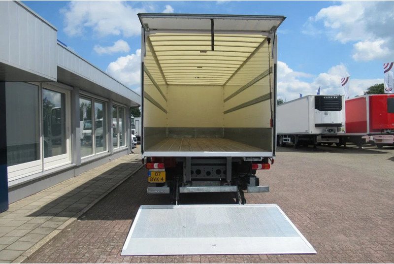 Mercedes-Benz Actros 1832 1832 LL 4x2 - Kamion sa zatvorenim sandukom: slika 3 Mercedes-Benz Actros 1832 1832 LL 4x2 - Kamion sa zatvorenim sandukom: slika 3