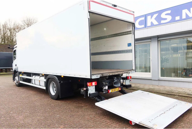 Mercedes-Benz Actros 1840 L Bakwagen + Bar klep 2000 KG + Geïsoleerde bak - Kamion sa zatvorenim sandukom: slika 3 Mercedes-Benz Actros 1840 L Bakwagen + Bar klep 2000 KG + Geïsoleerde bak - Kamion sa zatvorenim sandukom: slika 3
