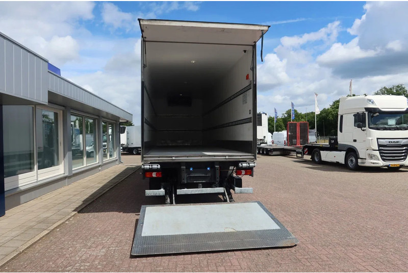 Mercedes-Benz Actros 2530 L Koel/Vries + Laadklep DHollandia 2500kg - Hladnjača: slika 4 Mercedes-Benz Actros 2530 L Koel/Vries + Laadklep DHollandia 2500kg - Hladnjača: slika 4