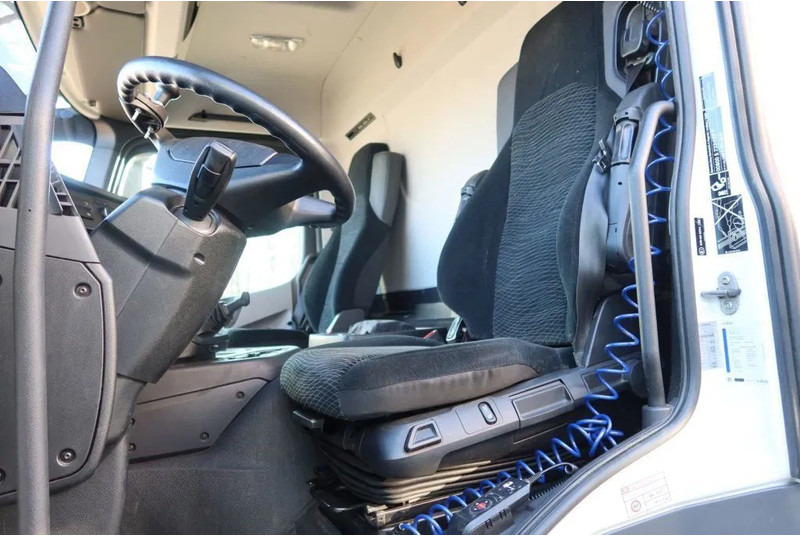 Mercedes-Benz Antos 2127 L Bak+Klep 2000 kg Euro 6 - Kamion sa zatvorenim sandukom: slika 5 Mercedes-Benz Antos 2127 L Bak+Klep 2000 kg Euro 6 - Kamion sa zatvorenim sandukom: slika 5