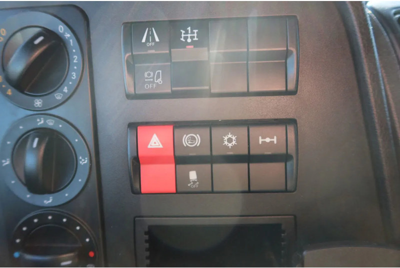 Šlep vozilo Mercedes-Benz Atego 1221 1221 L Takel wagen 6 Persoons: slika 9
