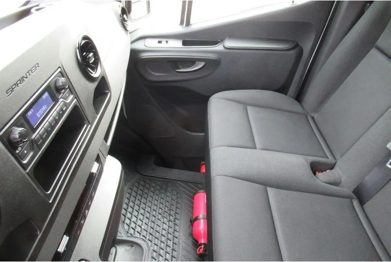Mercedes-Benz Sprinter 314 CDI Koel/Vries/ verwarmen 220 volt nachtaansluiting - Dostavno vozilo hladnjača: slika 5 Mercedes-Benz Sprinter 314 CDI Koel/Vries/ verwarmen 220 volt nachtaansluiting - Dostavno vozilo hladnjača: slika 5
