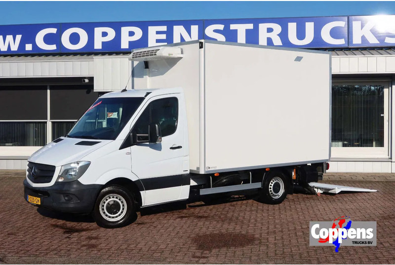 Mercedes-Benz Sprinter 316 CDI Carrier Koel/Vries Bak+Klep. Dag en nacht aansluiting - Dostavno vozilo hladnjača: slika 1 Mercedes-Benz Sprinter 316 CDI Carrier Koel/Vries Bak+Klep. Dag en nacht aansluiting - Dostavno vozilo hladnjača: slika 1