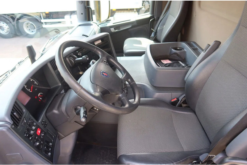 Scania P250 4x2 Bakwagen+Klep E6 Dhollandia 1500 kg - Kamion sa zatvorenim sandukom: slika 5 Scania P250 4x2 Bakwagen+Klep E6 Dhollandia 1500 kg - Kamion sa zatvorenim sandukom: slika 5