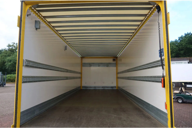 Scania P250 Bak+Klep E6 Dhollandia 1500 kg - Kamion sa zatvorenim sandukom: slika 4 Scania P250 Bak+Klep E6 Dhollandia 1500 kg - Kamion sa zatvorenim sandukom: slika 4