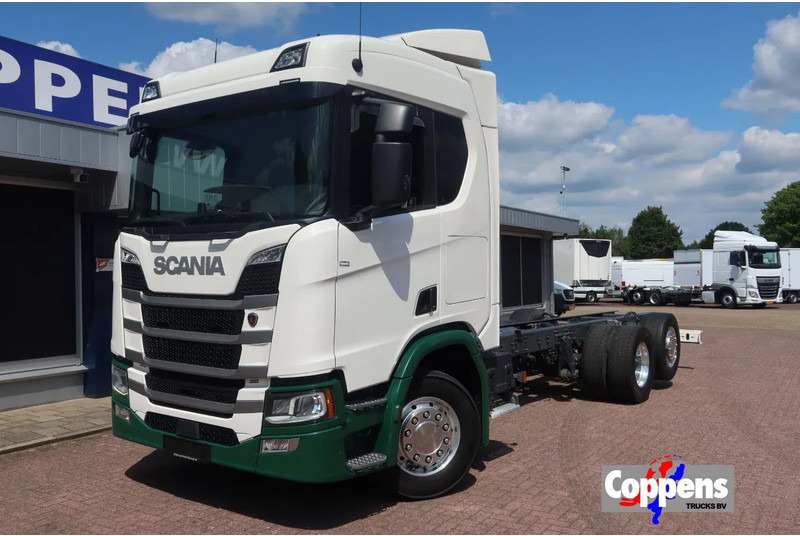 Scania R500 NGS R 500 6x2 Chassis, Stuur liftr as 6x2 - Kamion sa golom šasijom i zatvorenom kabinom: slika 1 Scania R500 NGS R 500 6x2 Chassis, Stuur liftr as 6x2 - Kamion sa golom šasijom i zatvorenom kabinom: slika 1