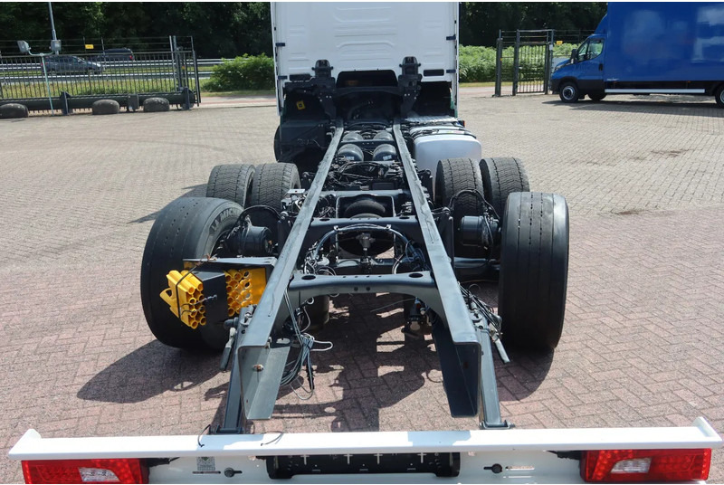 Scania R500 NGS R 500 6x2 Chassis, Stuur liftr as 6x2 - Kamion sa golom šasijom i zatvorenom kabinom: slika 4 Scania R500 NGS R 500 6x2 Chassis, Stuur liftr as 6x2 - Kamion sa golom šasijom i zatvorenom kabinom: slika 4