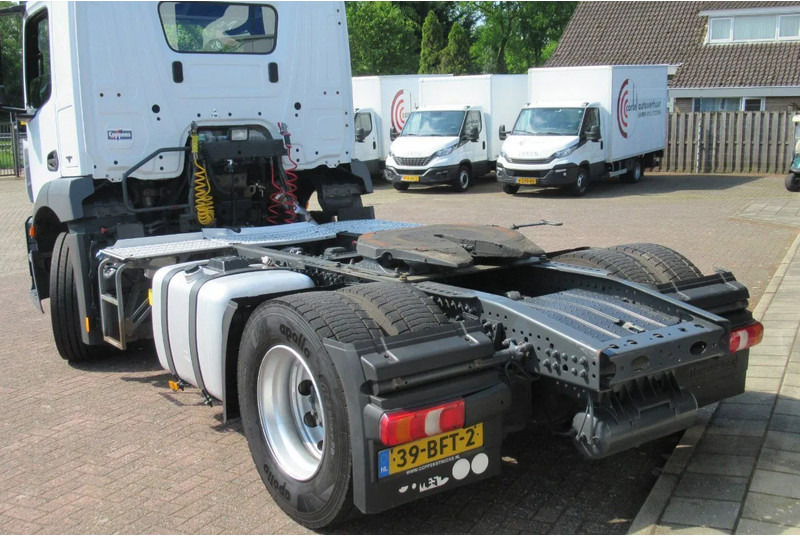 Mercedes-Benz Antos 1833 L - Tegljač: slika 3 Mercedes-Benz Antos 1833 L - Tegljač: slika 3