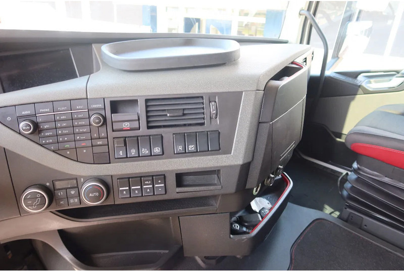 Volvo FH 460 Voith Retarder Standklima, Iparkcool - Tegljač: slika 5 Volvo FH 460 Voith Retarder Standklima, Iparkcool - Tegljač: slika 5