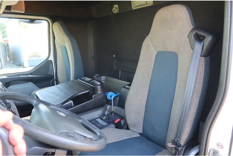 Volvo FE Bak+Klep Dhollanida 2.000 kg - Kamion sa zatvorenim sandukom: slika 5 Volvo FE Bak+Klep Dhollanida 2.000 kg - Kamion sa zatvorenim sandukom: slika 5