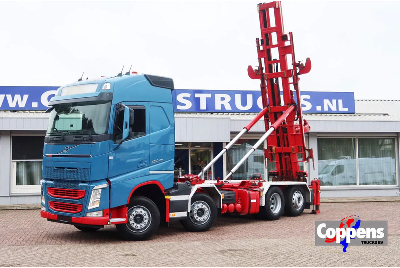 Volvo FH 460 Hooklift 8x2 Haakarm. 3x Steering axle - Kamion sa kablovskim sistemom: slika 1 Volvo FH 460 Hooklift 8x2 Haakarm. 3x Steering axle - Kamion sa kablovskim sistemom: slika 1