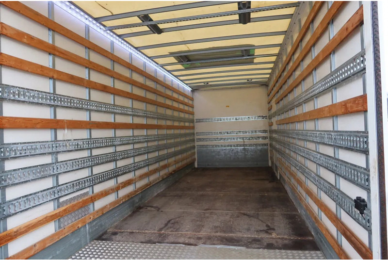 Volvo FL 250 Bak + Klep E6 - Kamion sa zatvorenim sandukom: slika 4 Volvo FL 250 Bak + Klep E6 - Kamion sa zatvorenim sandukom: slika 4