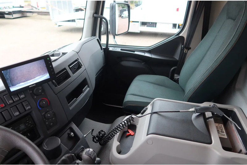 Volvo FL 250 Bakwagen + Dhollandia 1500 kg - Kamion sa zatvorenim sandukom: slika 5 Volvo FL 250 Bakwagen + Dhollandia 1500 kg - Kamion sa zatvorenim sandukom: slika 5