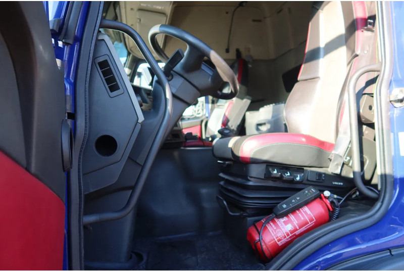 Volvo FM 420 6x2 Bak + Dhollandia klep 1500 kg + Aanhanger 94-WS-TS - Kamion sa zatvorenim sandukom: slika 5 Volvo FM 420 6x2 Bak + Dhollandia klep 1500 kg + Aanhanger 94-WS-TS - Kamion sa zatvorenim sandukom: slika 5