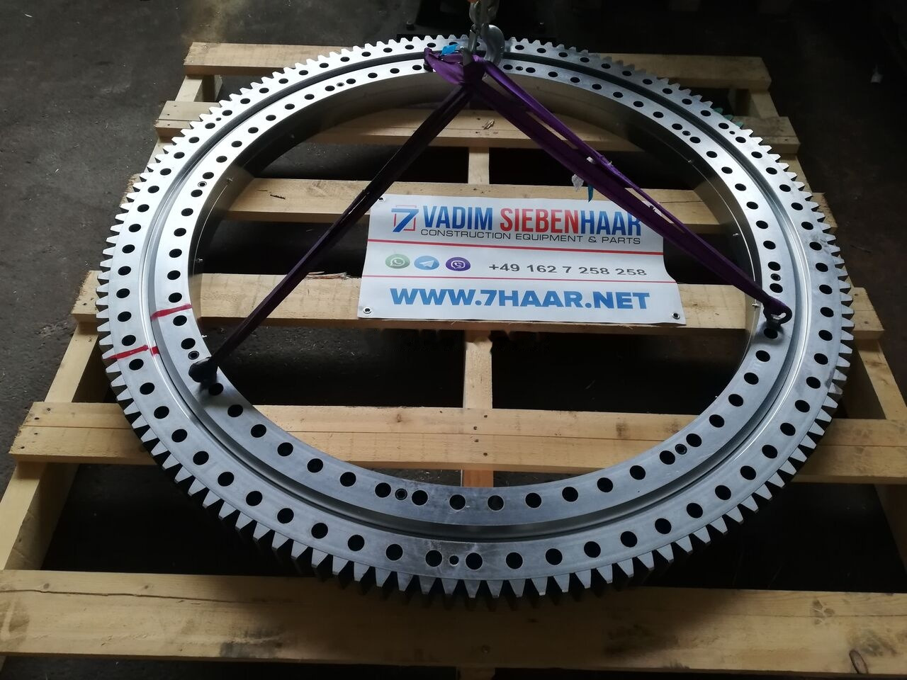 Demag AC 535, AC180, AC200 64258040 for Demag AC 535, AC180, AC200 mobile crane - Pokretni prsten za Pokretni kran: slika 1 Demag AC 535, AC180, AC200 64258040 for Demag AC 535, AC180, AC200 mobile crane - Pokretni prsten za Pokretni kran: slika 1