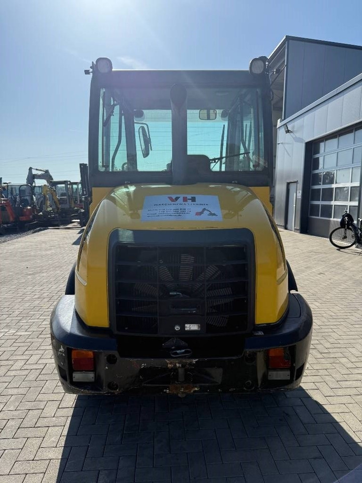 Komatsu WA 70-6 - Utovarivač točkaš: slika 4 Komatsu WA 70-6 - Utovarivač točkaš: slika 4