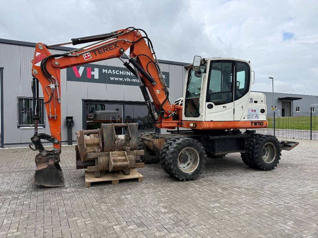 Terex TW 110 - Bager točkaš: slika 1 Terex TW 110 - Bager točkaš: slika 1