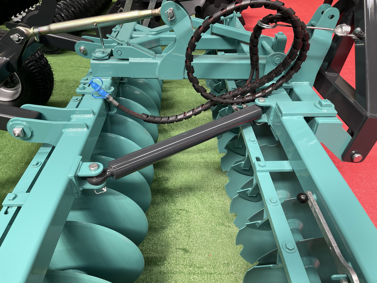 SOIL MASTER _MOUNTED AND TRAILED TYPE HEAVY DUTY DISC HARROW - Tanjirača: slika 5 SOIL MASTER _MOUNTED AND TRAILED TYPE HEAVY DUTY DISC HARROW - Tanjirača: slika 5