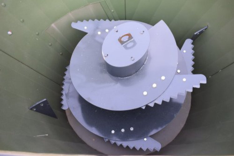SOIL MASTER _VERTICAL TYPE FEED MIXER - Prikolica za mešanje stočne hrane: slika 4 SOIL MASTER _VERTICAL TYPE FEED MIXER - Prikolica za mešanje stočne hrane: slika 4